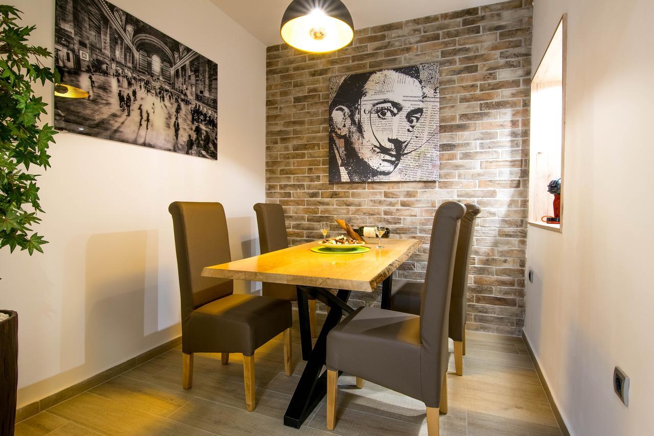 Cosmopolitan Apartment Belgrad Exterior foto